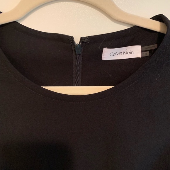 Classic Calvin Klein Dress - Picture 2 of 3